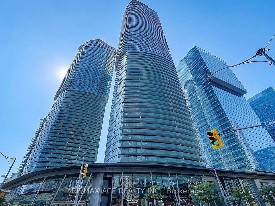 1st image of 12 York St #404