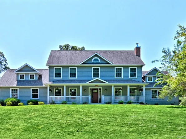 12 Russell Drive, Wading River, NY 11972