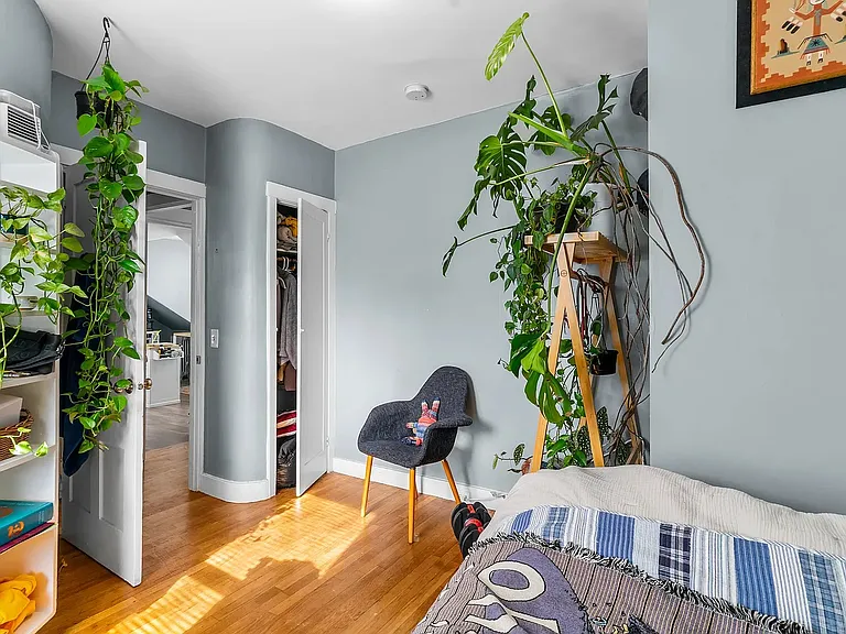 223 Gano St #STREET3 — Photo 11