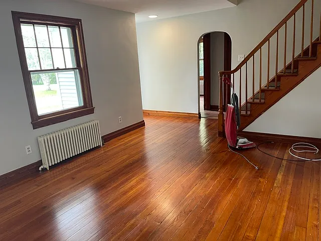 4 bed, 1.5 bath, 1430 sqft, $2,250 — Photo 3