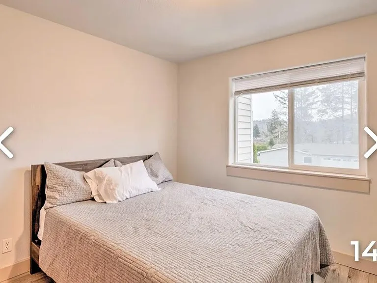 3979 NE Johns Ave — Photo 16