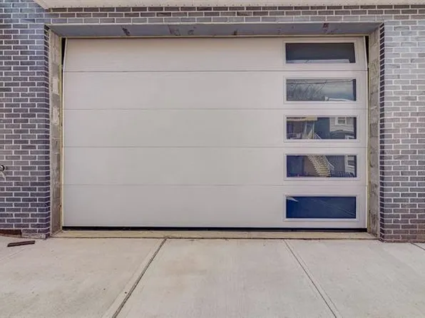 6612 Lincoln Place image 2 of 12