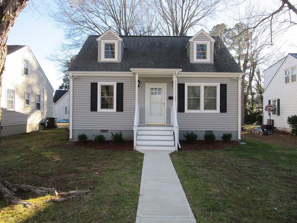 1st image of 1425 Moore St
