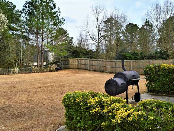5th image of 87 Oak Hill Ter