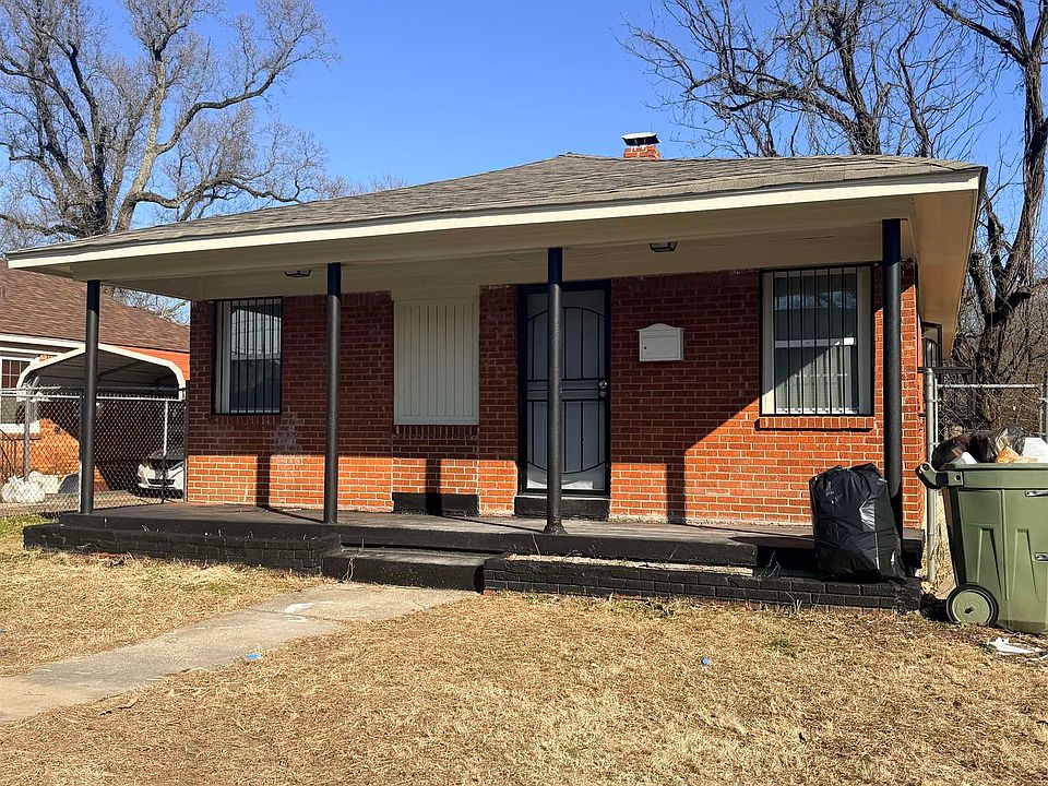 1st image of 1304 Oak St