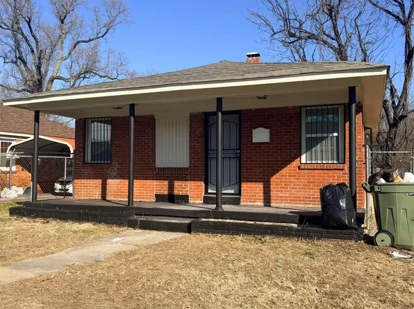 1304 Oak St, Memphis, TN 38106
