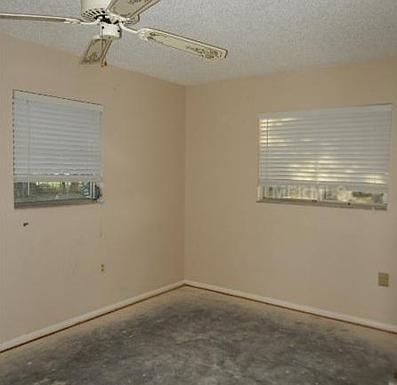 5th image of 363 Dorchester Dr