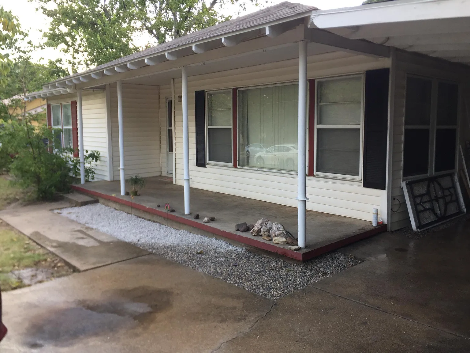 5 bed, 1750 sqft, $2,900 — Photo 4