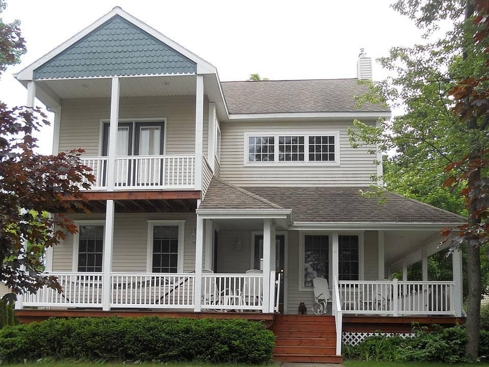 house curbside
