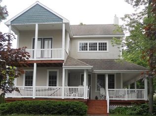 4 Joseph St, Saratoga Springs, NY 12866