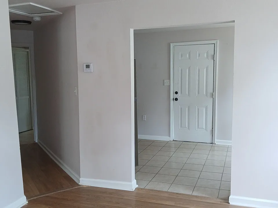 623 Edgar St