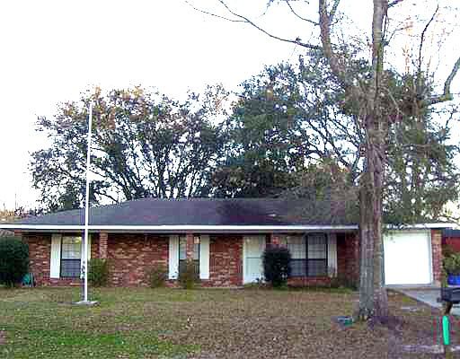 1st image of 102 Bayou Dr