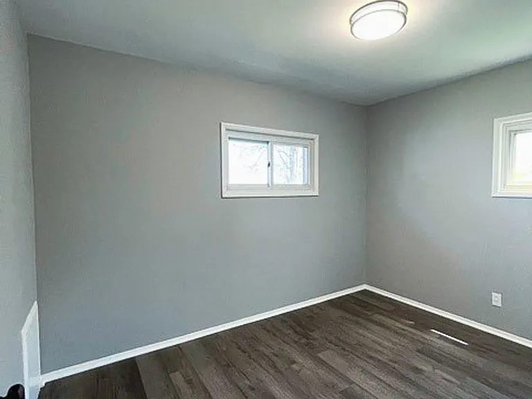 4117 Ural Ave — Photo 9