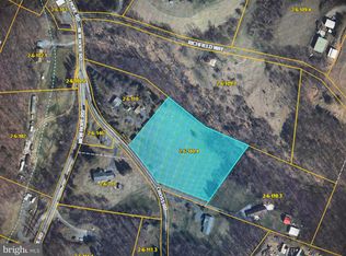 Cross Rd, Berkeley Springs, WV 25411