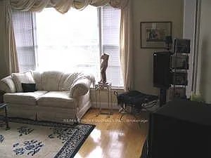 29 Maple Ave N — Photo 3