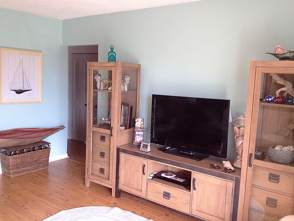 4th image of 2019 S Seacrest Blvd APT D