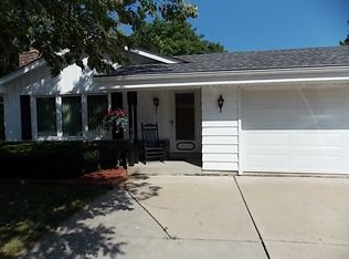 1917 Green Bay N, Racine, WI 53405