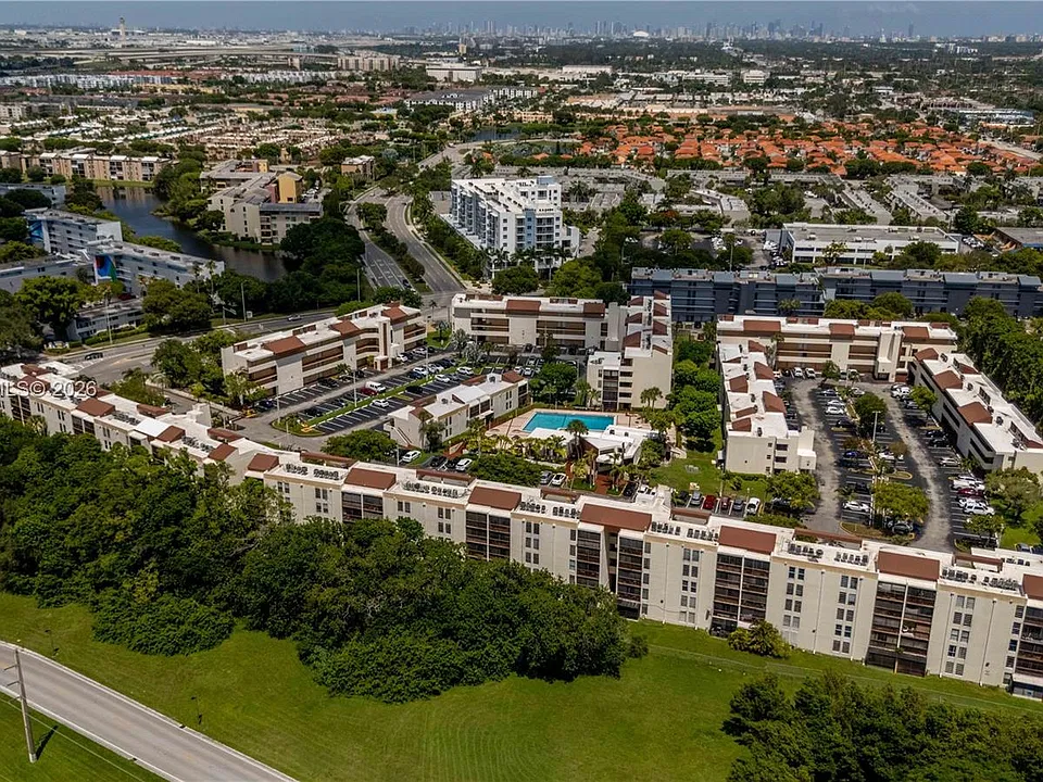 8870 Fontainebleau Blvd #410