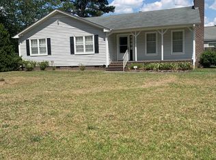 1129 Strawbush Rd, Rocky Mount, NC 27804