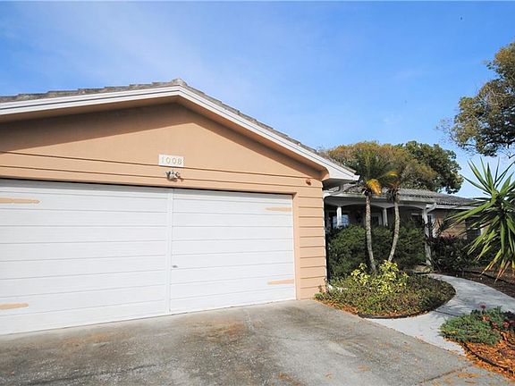 2nd image of 1008 Casler Ave