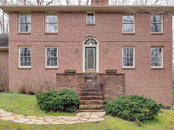 4th image of 104 Woodmere Dr