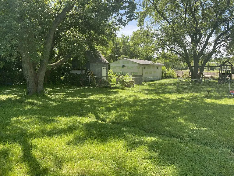 1412 N Champaign St — Photo 20