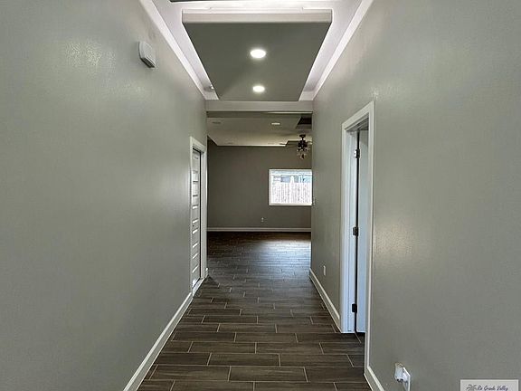 2nd image of 111 Poppy St