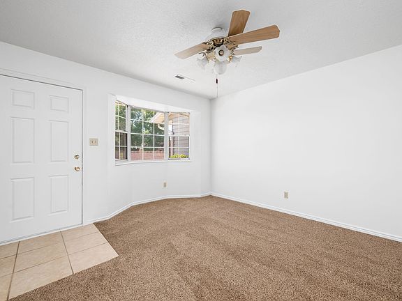 5th image of 1015 S River Rd Unit 6