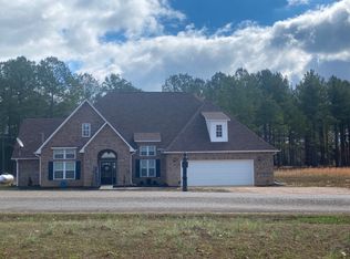 140 Ervin Ln, Bolivar, TN 38008