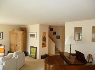 87 Lisa Dr, Northport, NY 11768