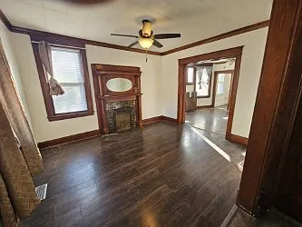 824 N Liberty St — Photo 3