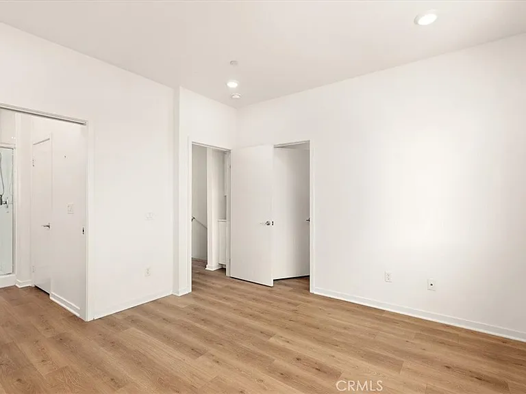 3667 Elm Ave — Photo 10