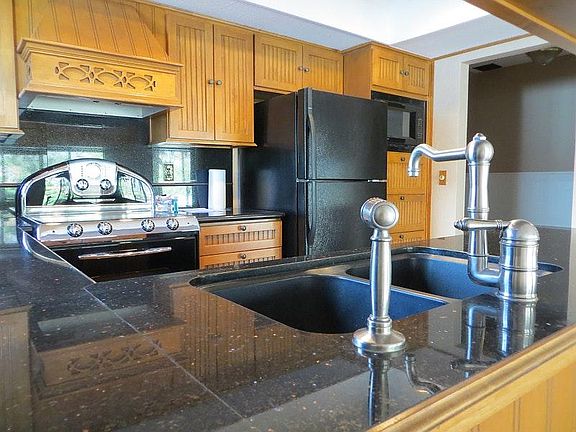 Kitchen Electric Stove, Microwave and Refrigerator