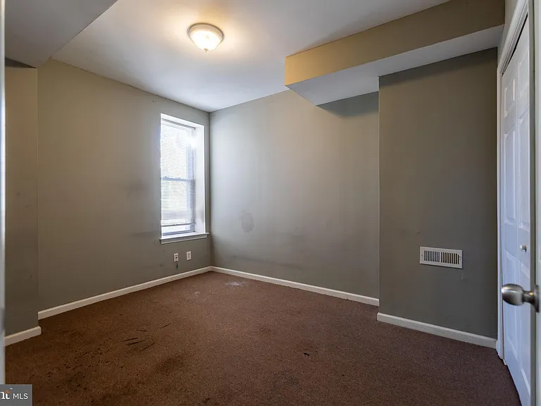 1706 N Willington St — Photo 39