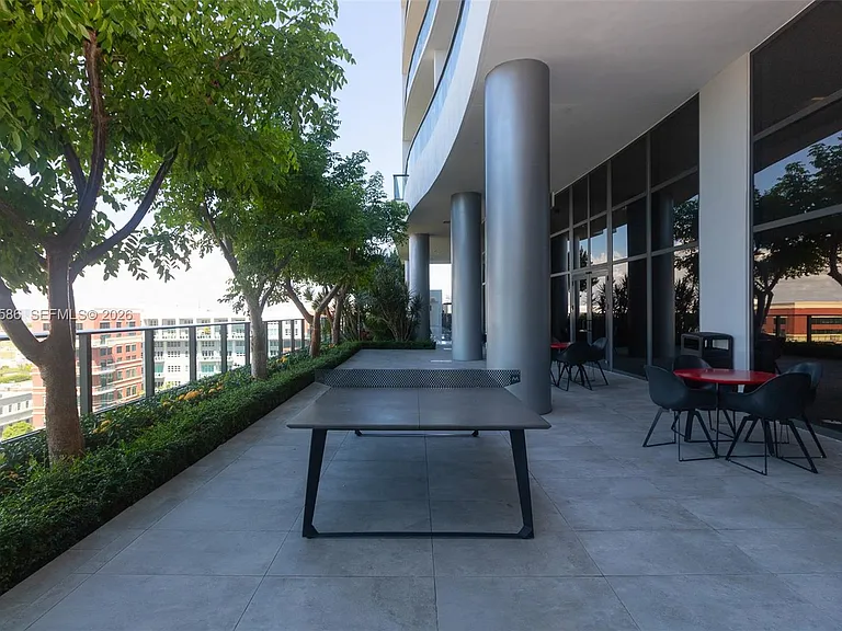 1600 NE 1st Ave #1010 — Photo 37