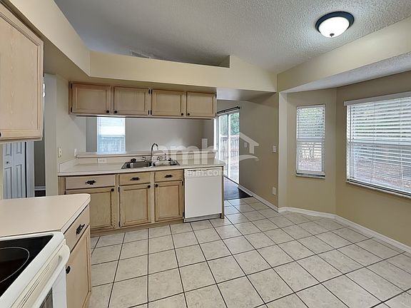 4th image of 8054 Stirrupwood Ct