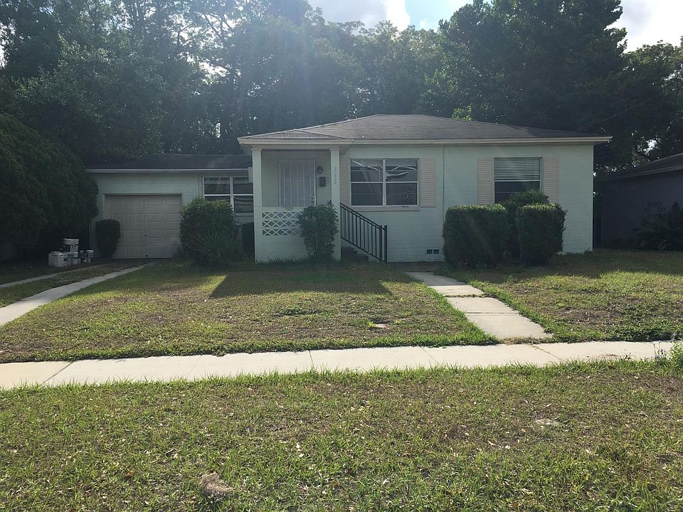 1st image of 733 Warwick Pl