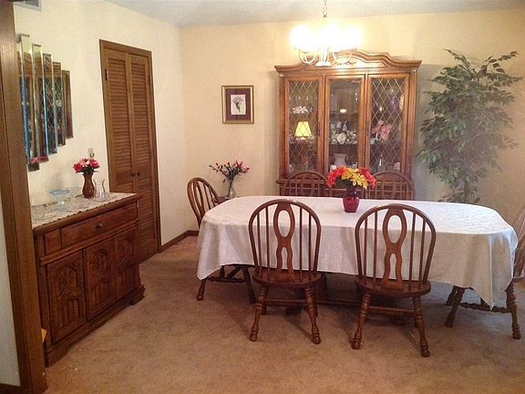 4th image of 2505 N Governeour Ct