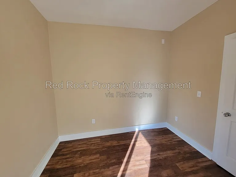 400 Milwaukee St — Photo 5