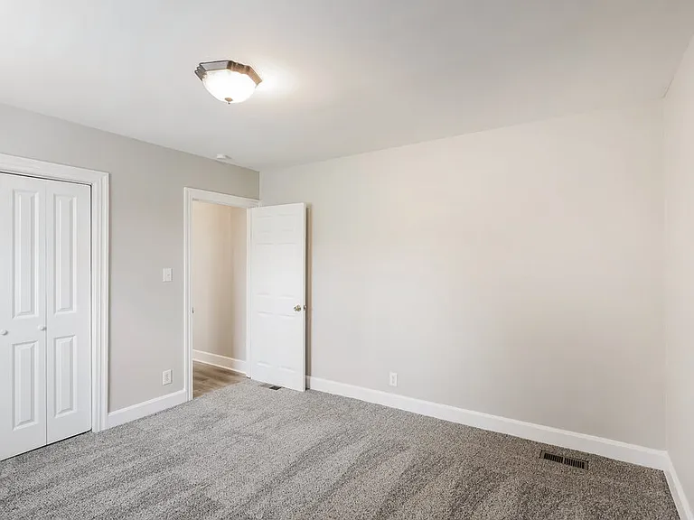 123 Ray Ave — Photo 13