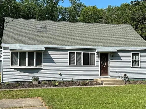 7733 Starlane Dr, Rome, NY 13440