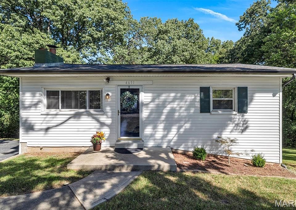 1st image of 4651 Skyview Dr