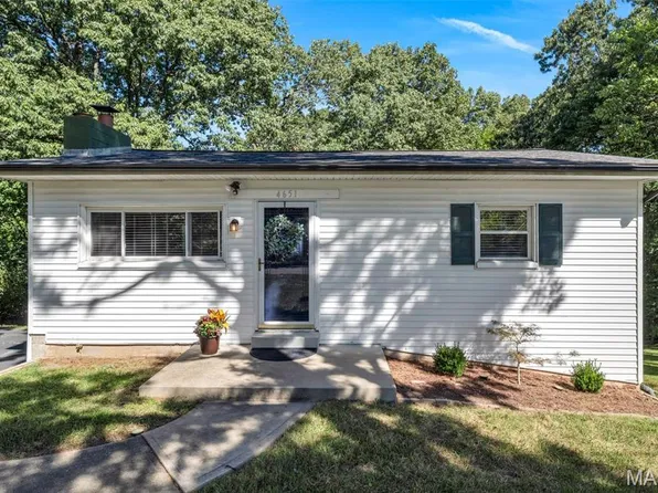 4651 Skyview Dr, Arnold, MO 63010