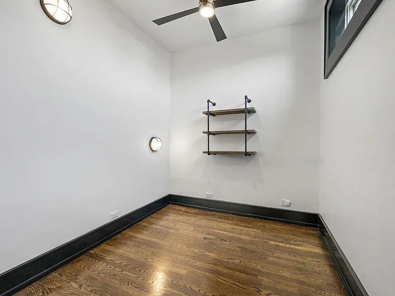 3513 N Sheffield Ave #3 — Photo 13