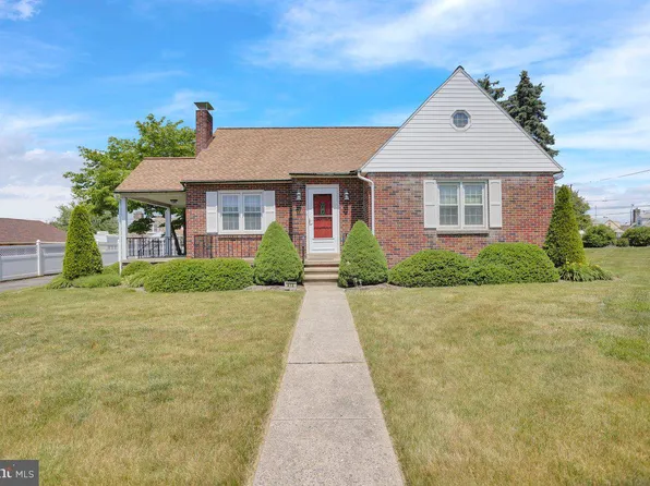 615 Elizabeth Ave, Laureldale, PA 19605