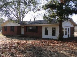 2502 County Road 23, Greenwood, MS 38930