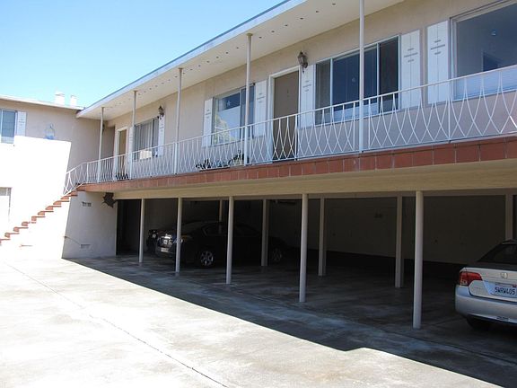 3rd image of 1125 Laguna Ave #1