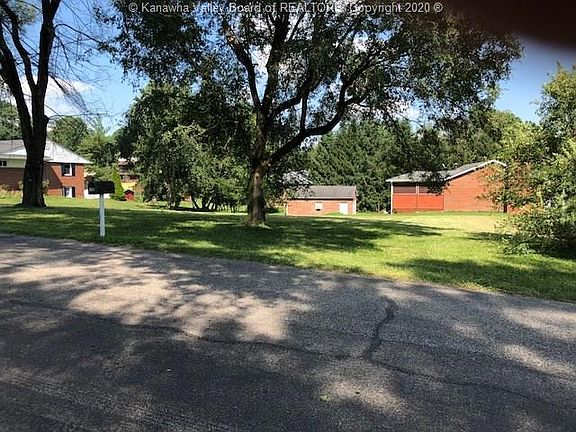 5th image of 101 Oakwood Ests