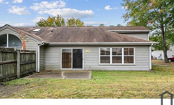 5th image of 907 Woodcreek Dr #0
