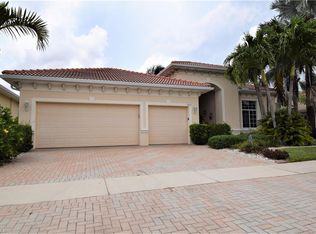 9019 Paseo De Valencia St, Fort Myers, FL 33908
